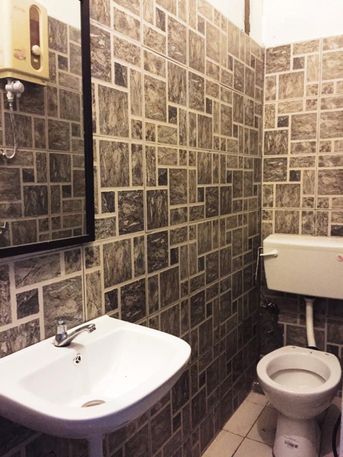 Tonight Hotel Hostel Джорджтаун Экстерьер фото