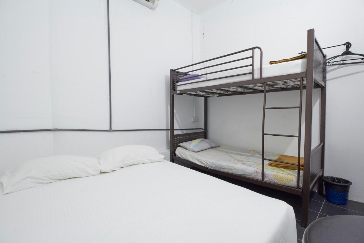 Tonight Hotel Hostel Джорджтаун Экстерьер фото